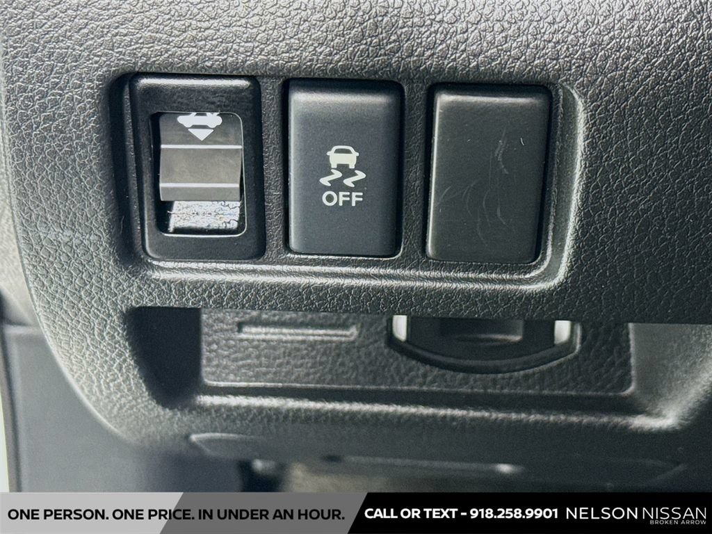 Used 2012 Nissan Altima 2.5 S w/ 2.5S Premium Pkg FWD image 10