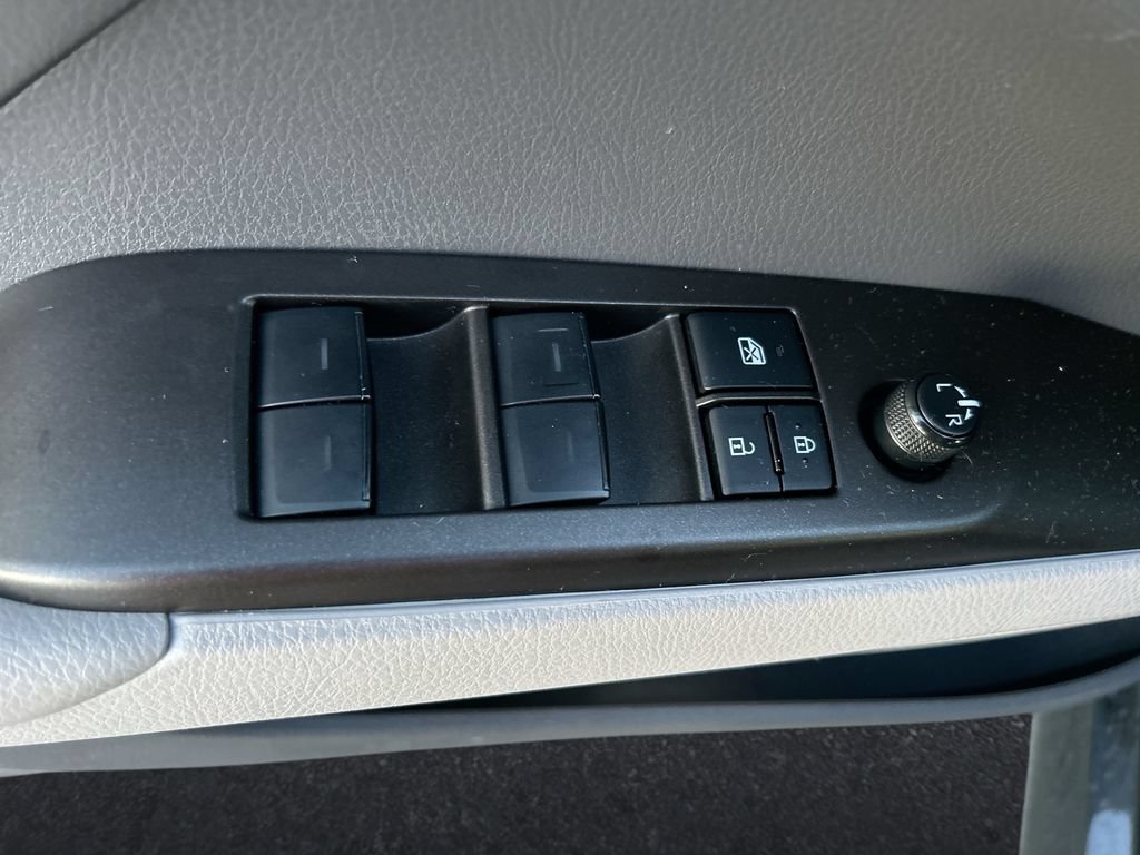 Used 2024 Toyota Camry LE FWD image 13