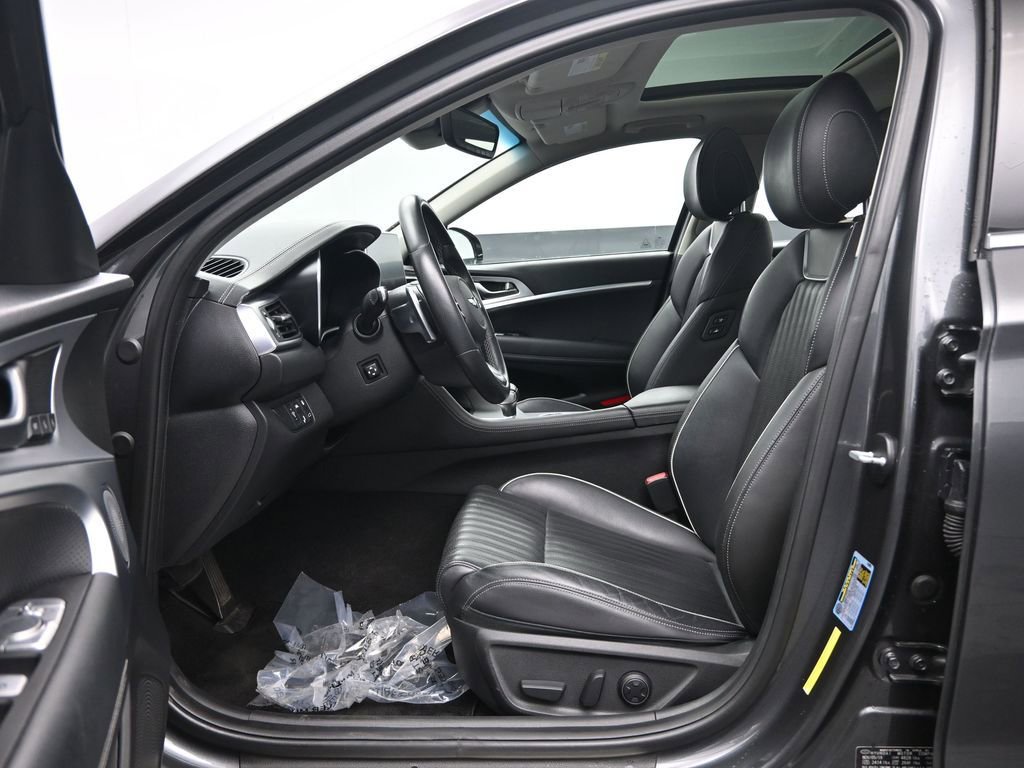 Used 2020 Genesis G70 2.0T w/ Elite Package image 29