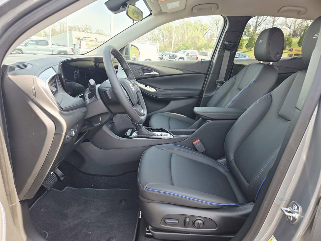 New 2026 Buick Encore GX Sport Touring w/ Comfort Package FWD image 11