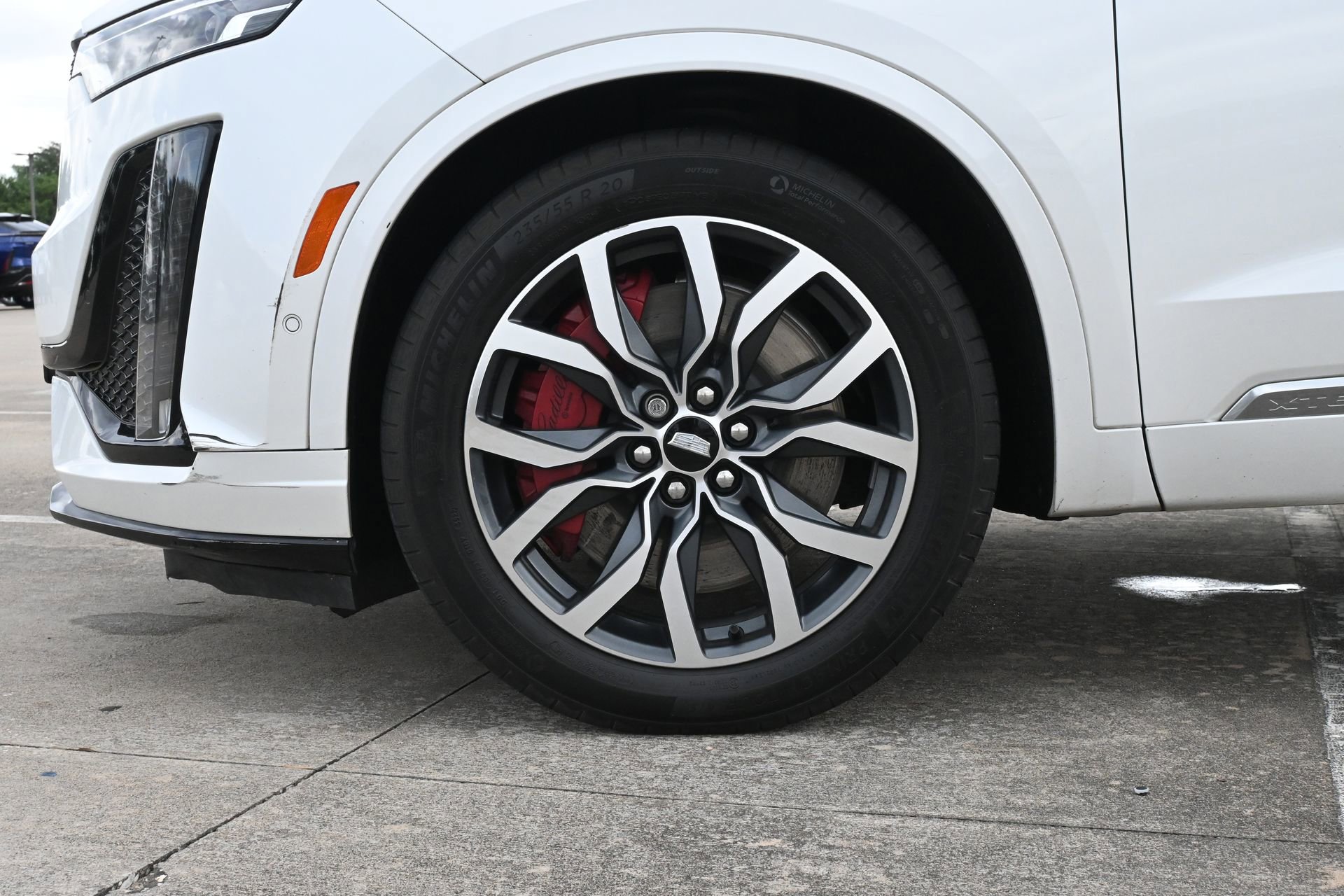 Used 2023 Cadillac XT6 Sport w/ Technology Package AWD/4WD image 28
