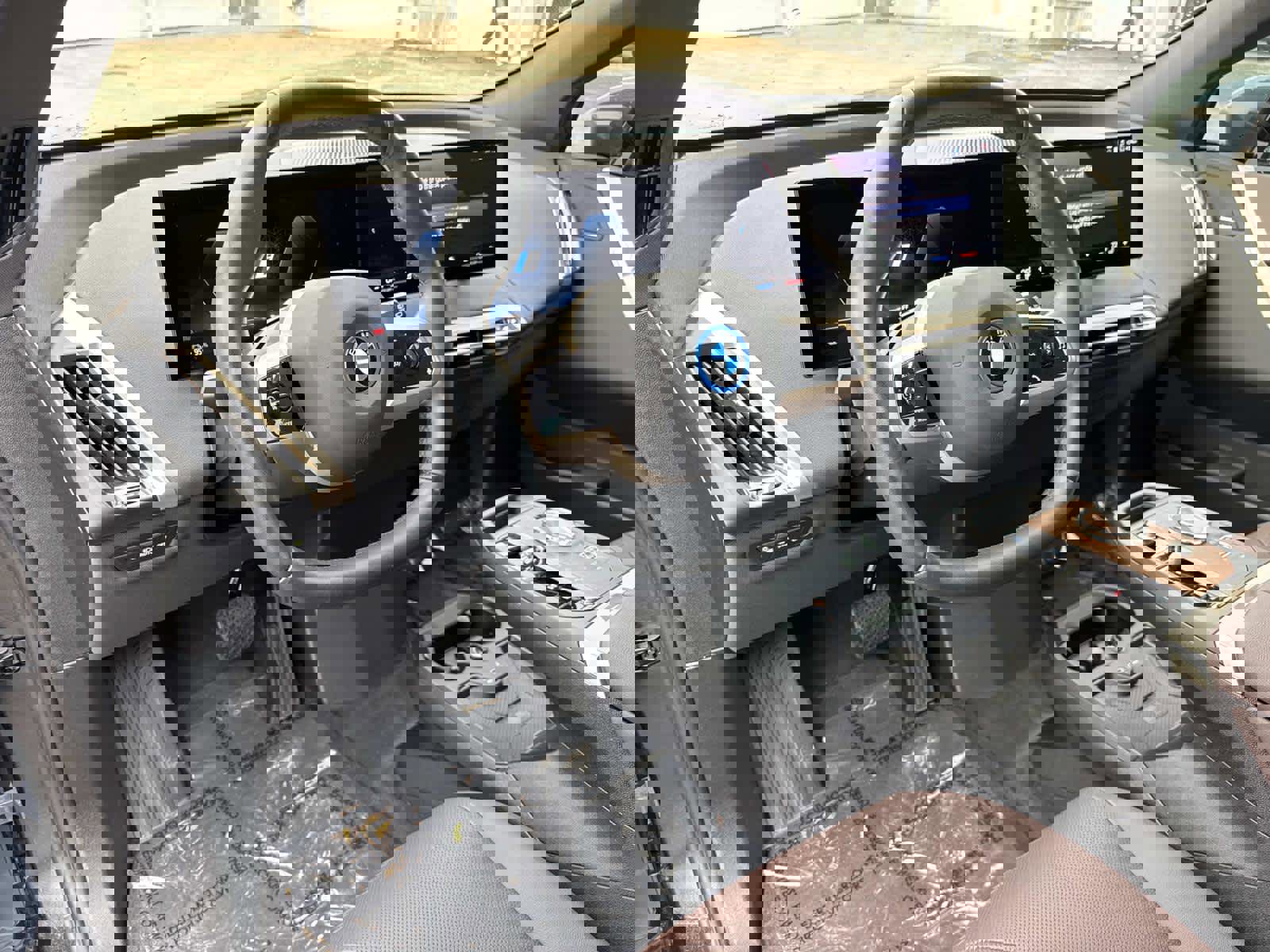 Certified 2025 BMW iX xDrive50 image 22