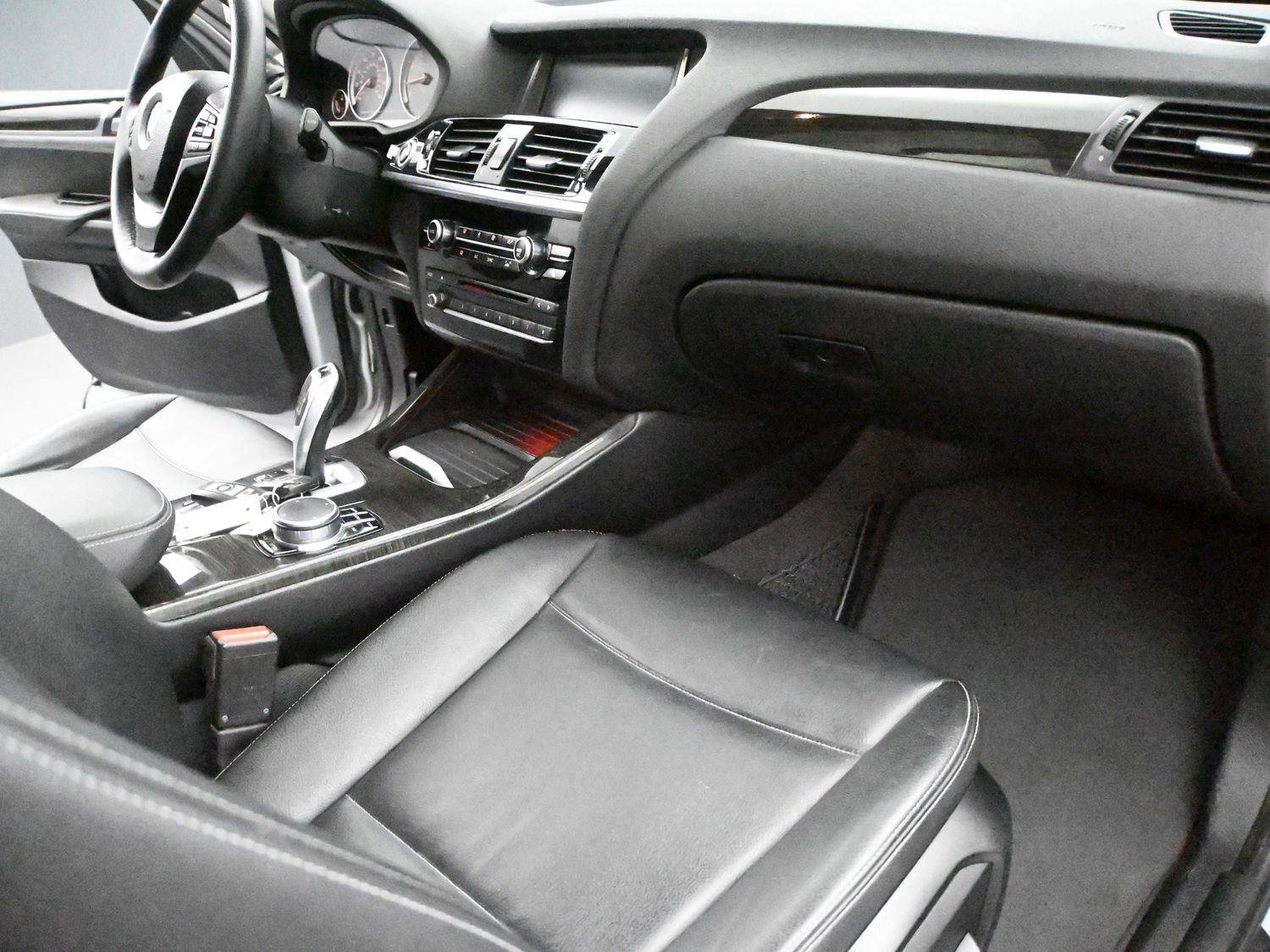 Used 2017 BMW X3 xDrive28i AWD/4WD image 17