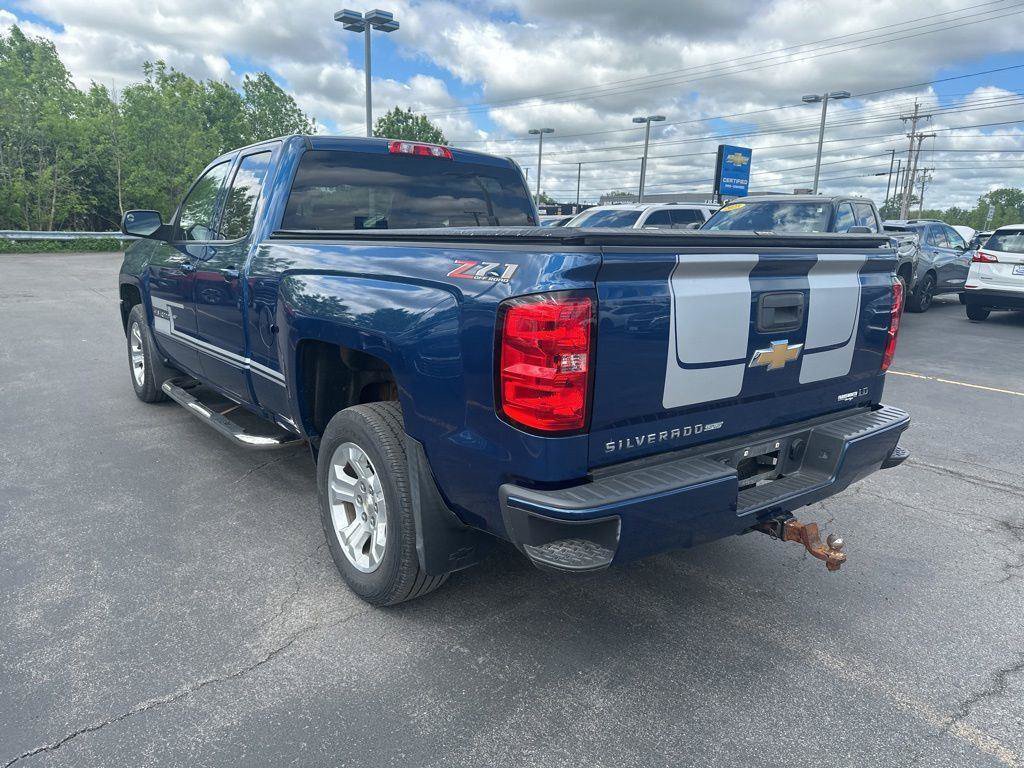 Used 2019 Chevrolet Silverado 1500 LT w/ All Star Edition AWD/4WD image 3