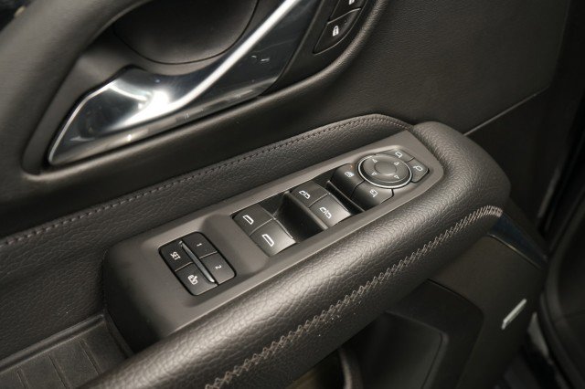 Used 2021 GMC Yukon Denali w/ Denali Premium Package AWD/4WD image 28