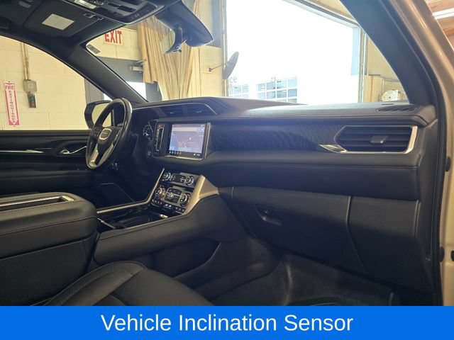 Used 2021 GMC Yukon XL Denali w/ Denali Ultimate Package AWD/4WD image 38