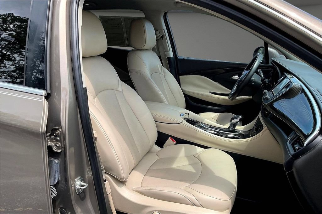 Used 2019 Buick Envision Essence FWD image 32