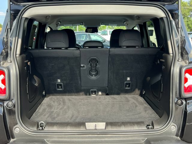 Used 2022 Jeep Renegade Trailhawk AWD/4WD image 35