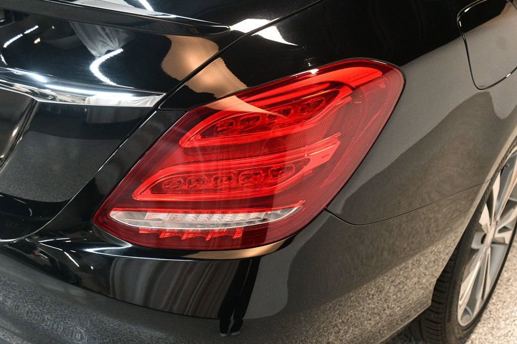 Used 2015 Mercedes-Benz C 300 Sedan image 15