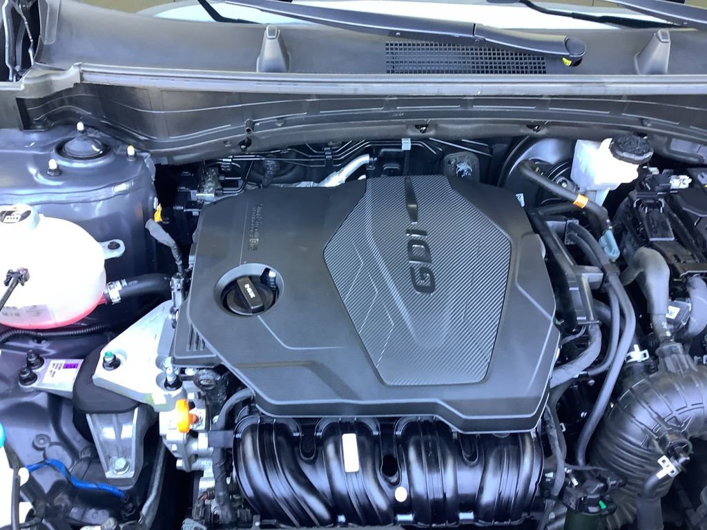 Used 2024 Kia Sportage LX image 9