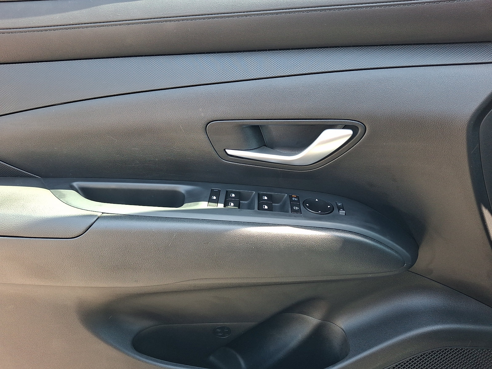 Certified 2025 Hyundai Tucson SE AWD/4WD image 12