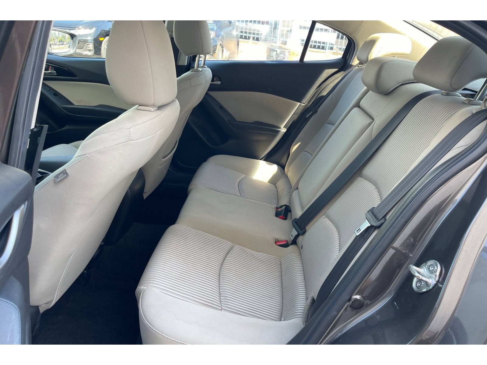 Used 2016 MAZDA MAZDA3 i Touring w/ Popular Equipment Package FWD image 15