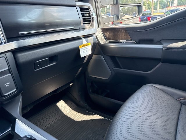 New 2025 Ford F350 Lariat w/ Lariat Ultimate Package image 35