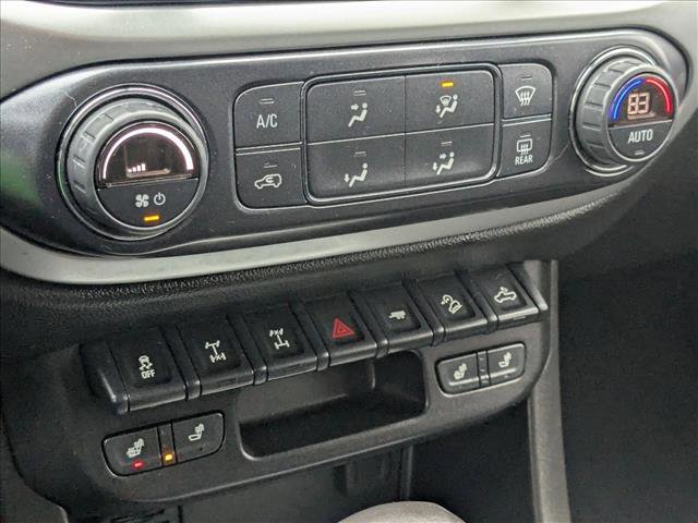Used 2022 Chevrolet Colorado ZR2 AWD/4WD image 17