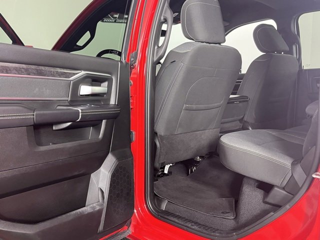 Used 2024 RAM 2500 Big Horn w/ Sport Appearance Package image 26