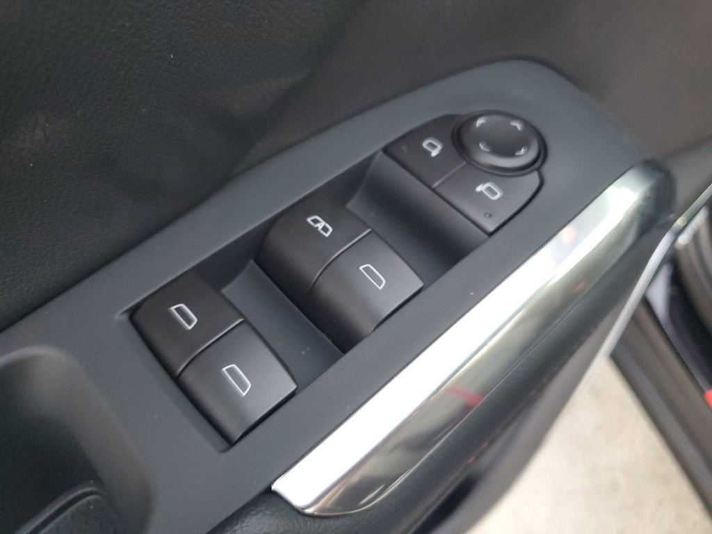 New 2026 Chevrolet Traverse Z71 w/ Enhanced Driving Package image 13