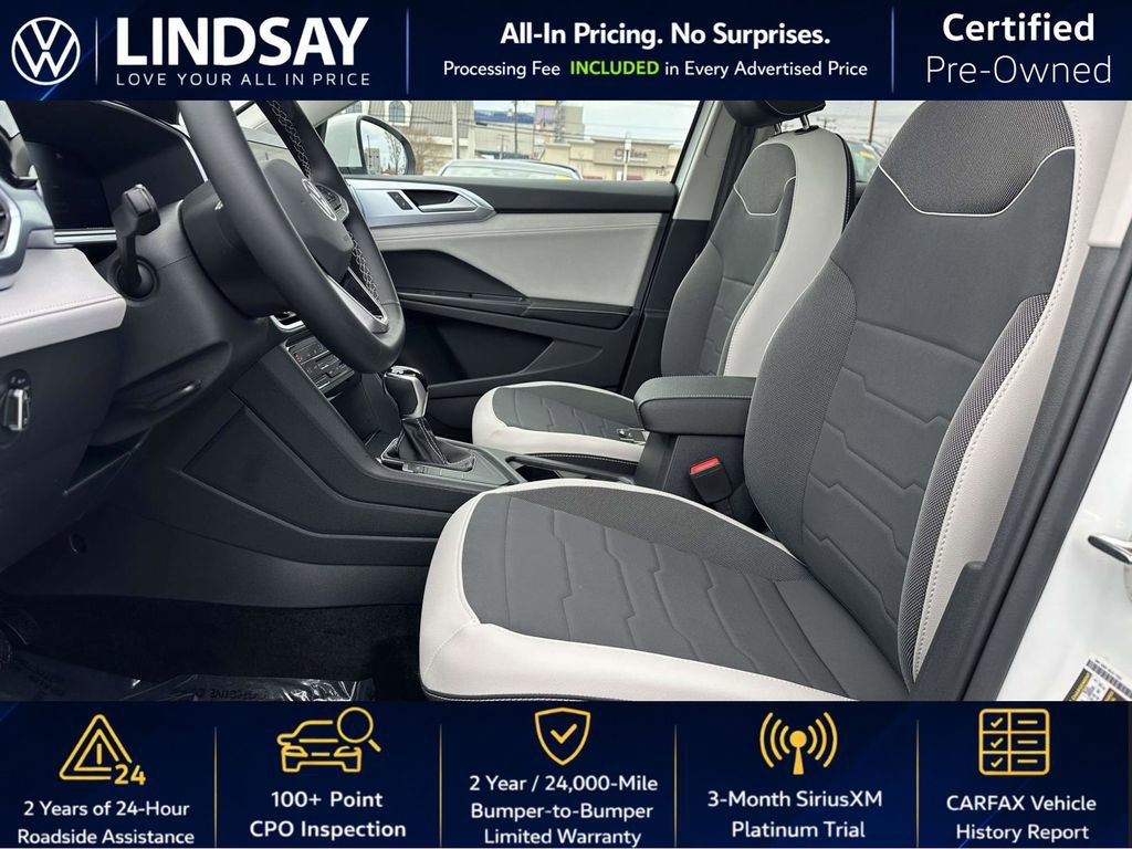 Used 2025 Volkswagen Taos SE FWD image 12