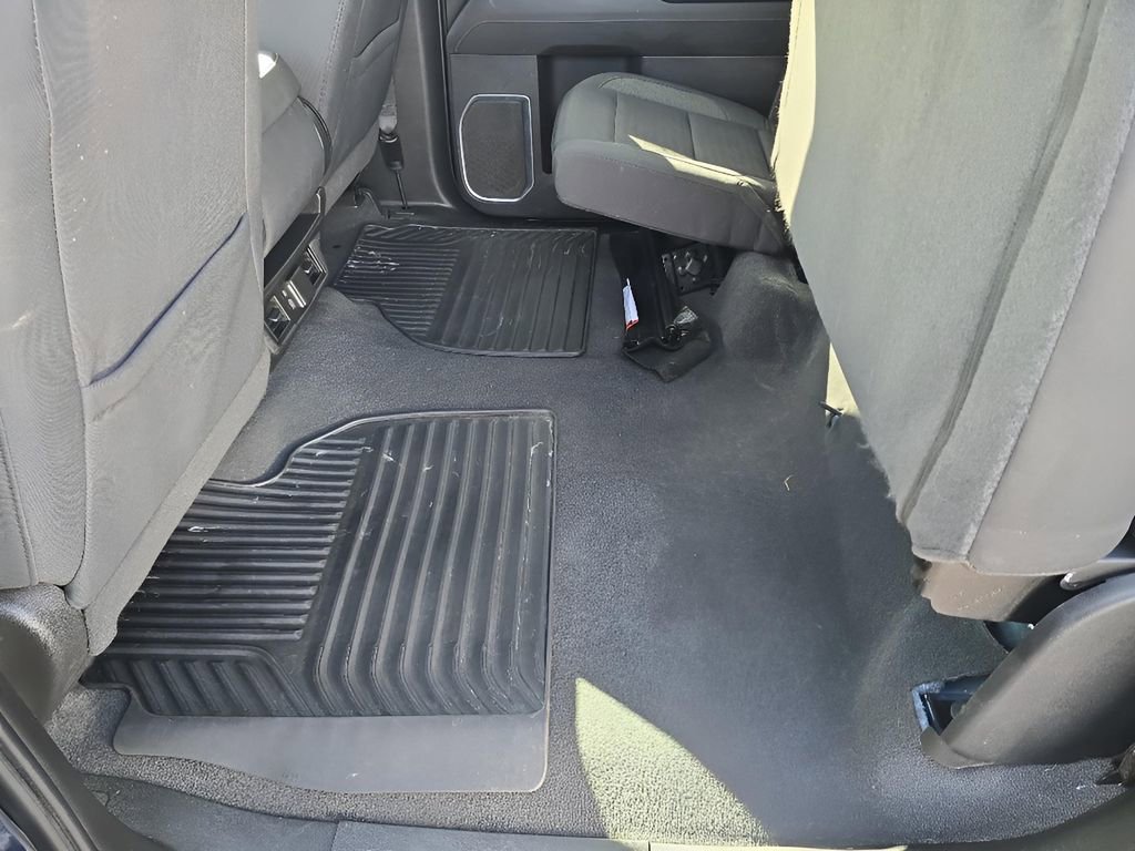 Used 2022 Chevrolet Silverado 1500 LT AWD/4WD image 28