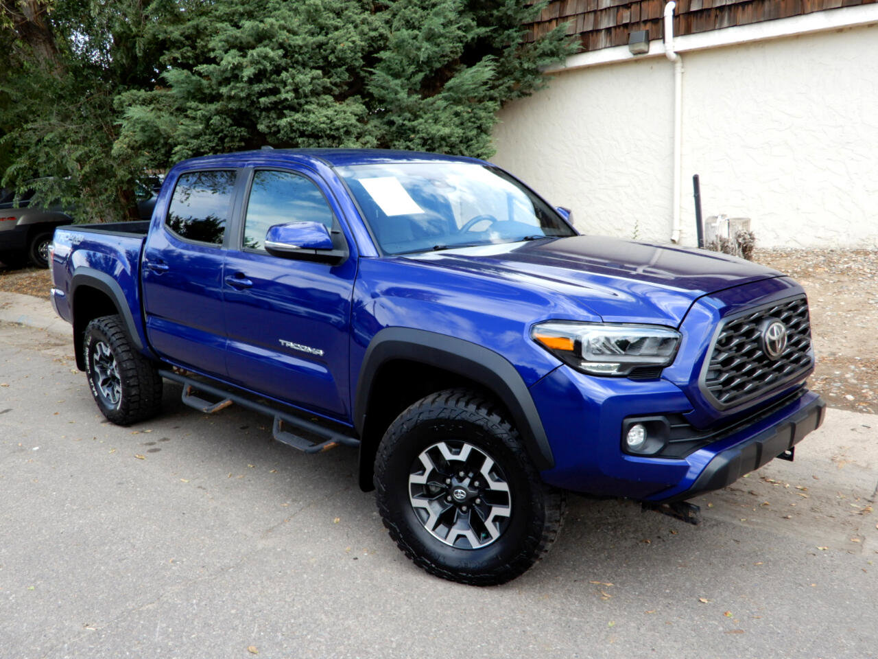 Used 2022 Toyota Tacoma TRD Off-Road image 3