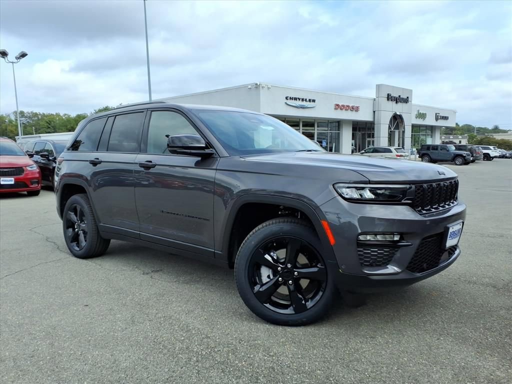 New 2025 Jeep Grand Cherokee Limited w/ Luxury Tech Group II image 2