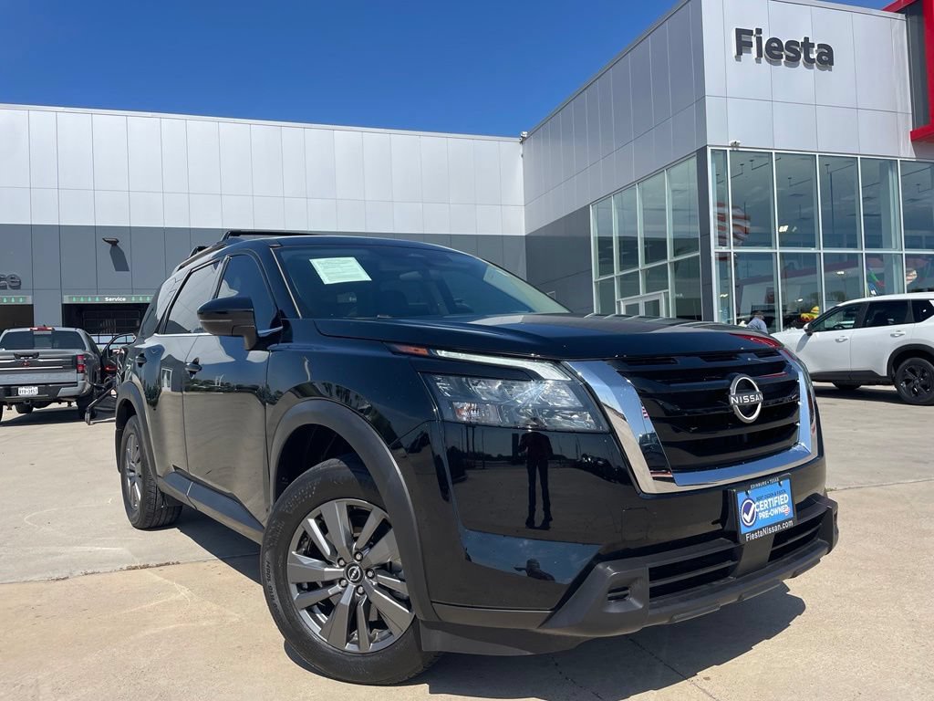 Certified 2025 Nissan Pathfinder SV