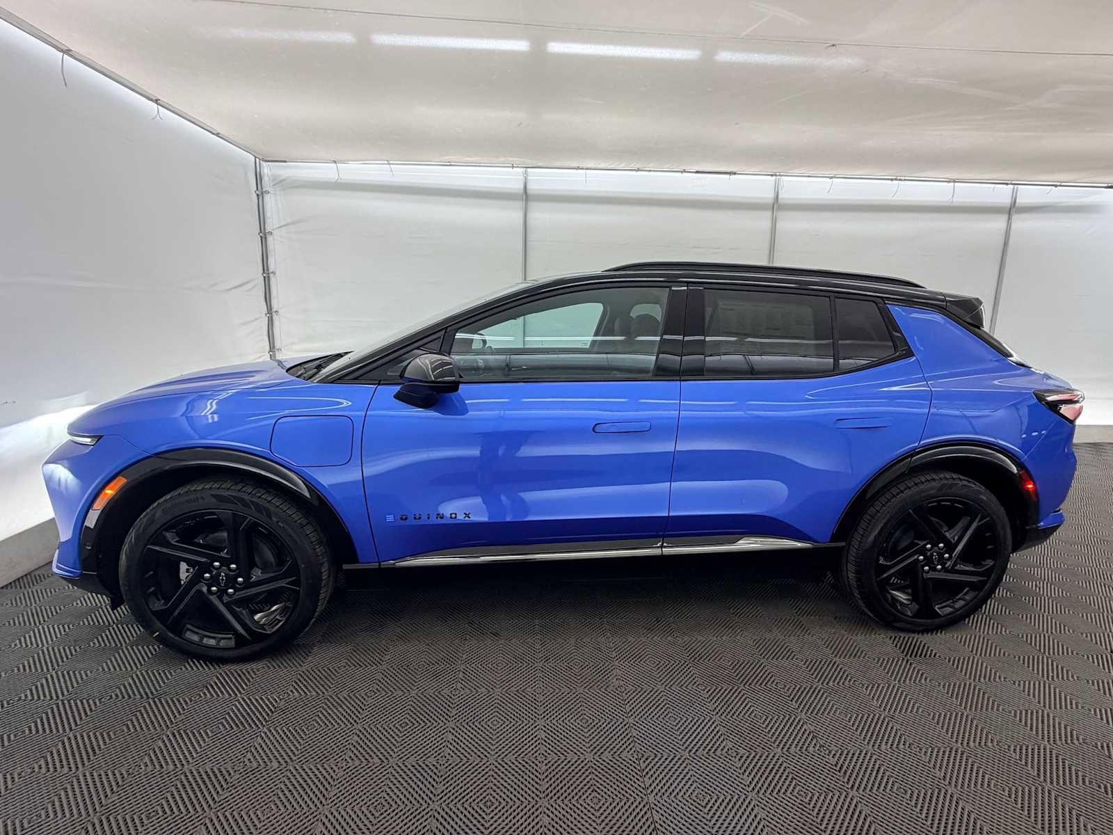 New 2026 Chevrolet Equinox EV RS image 3