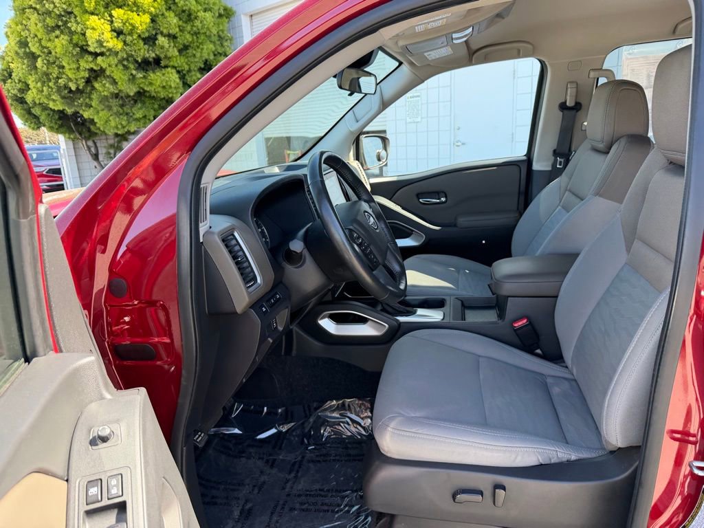 Used 2023 Nissan Frontier SV w/ SV Convenience Package image 15