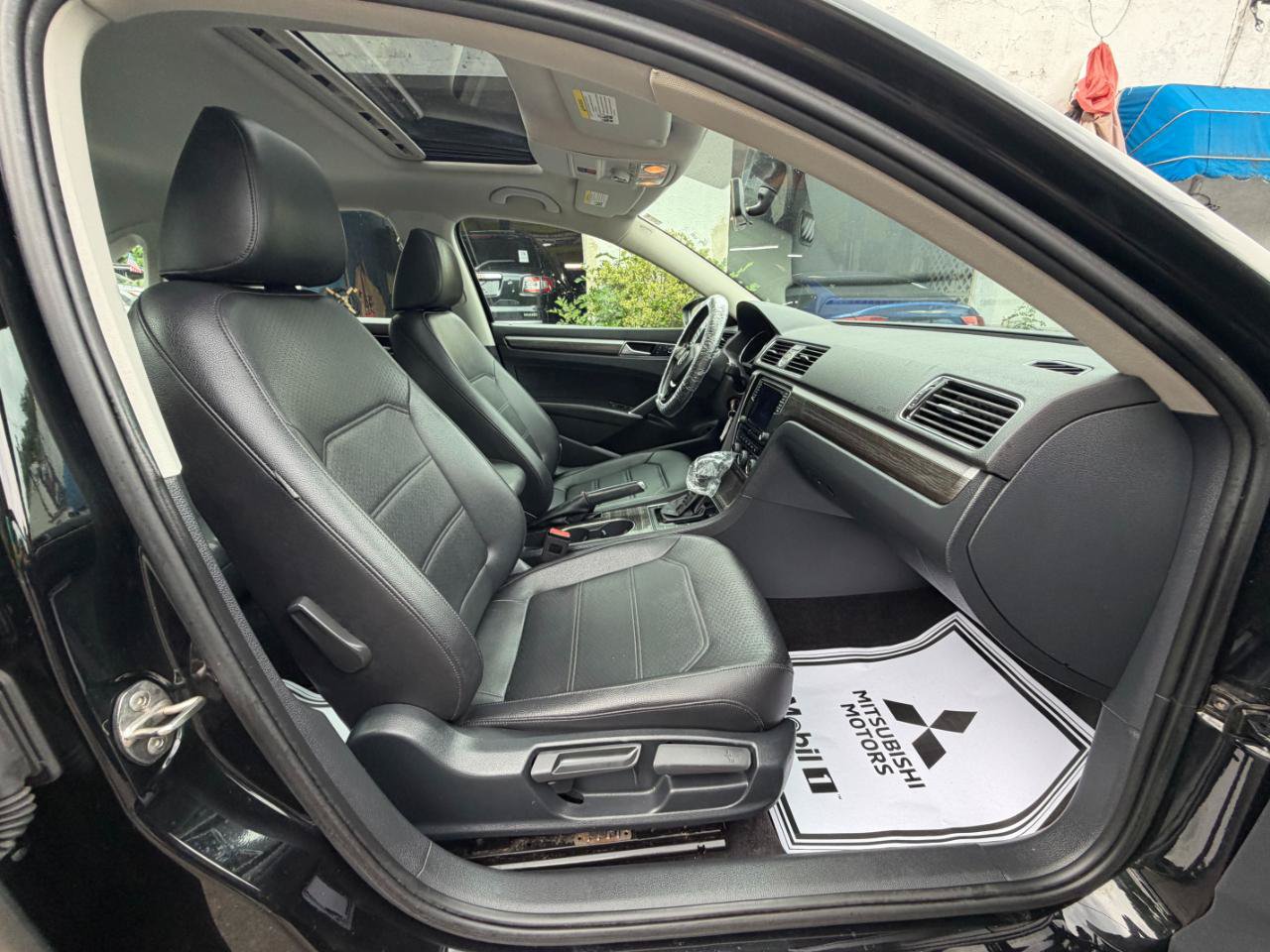 Used 2016 Volkswagen Passat 1.8T SE FWD image 38