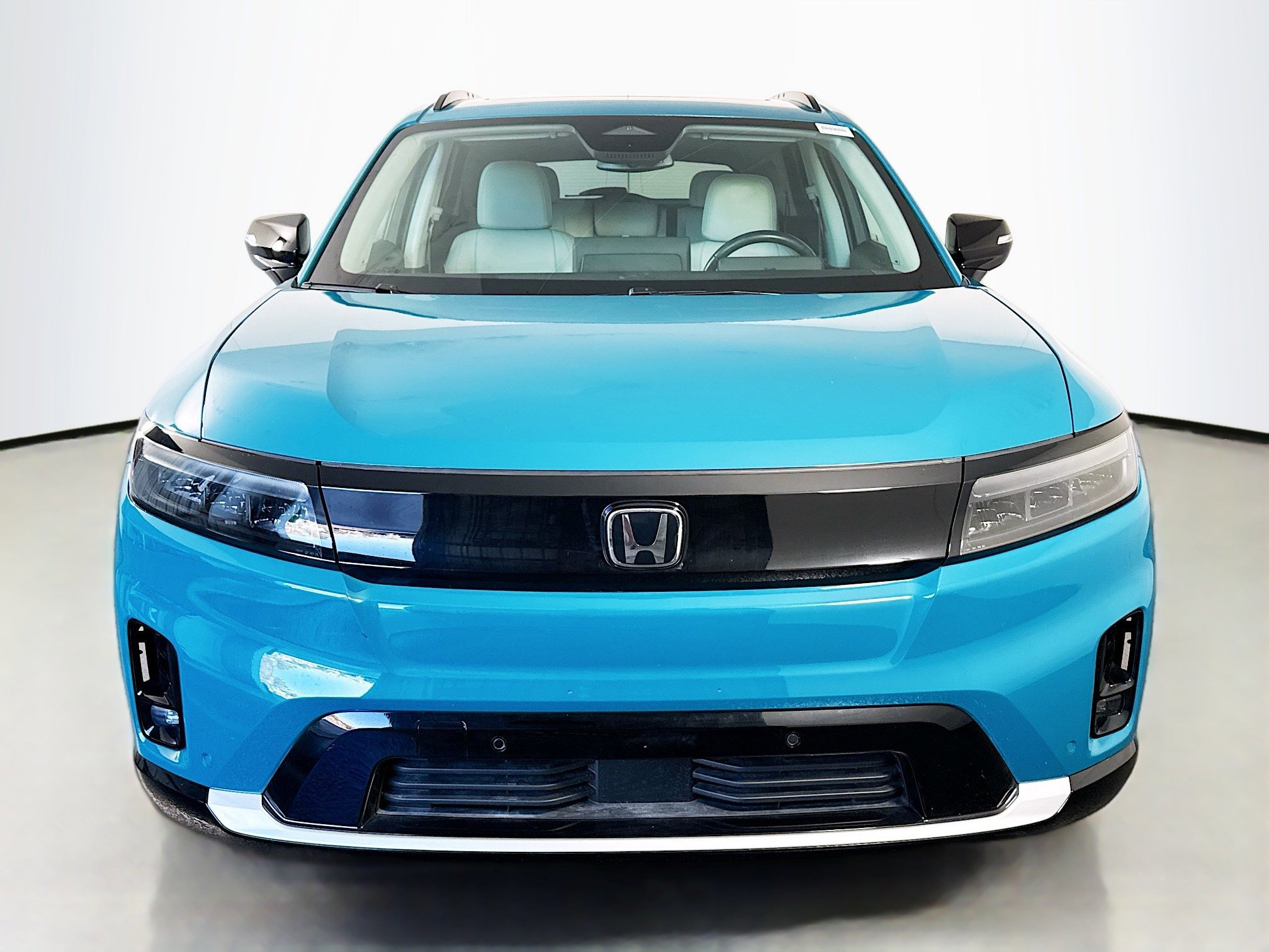Used 2024 Honda Prologue Touring image 2