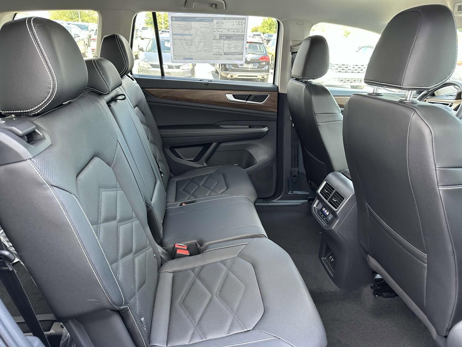 New 2026 Volkswagen Atlas SE image 16