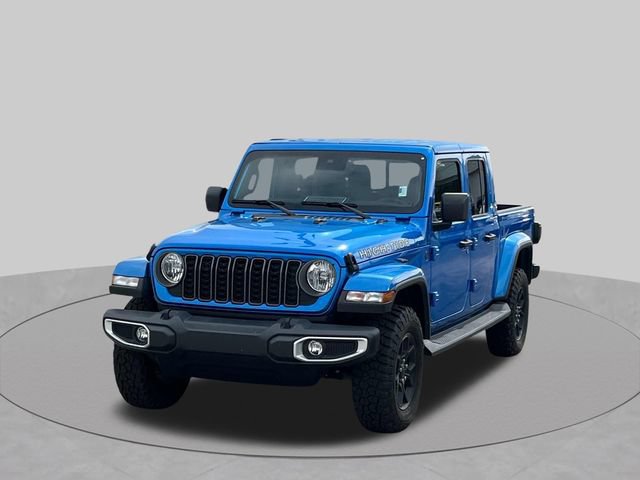 Used 2025 Jeep Gladiator Sport AWD/4WD image 7