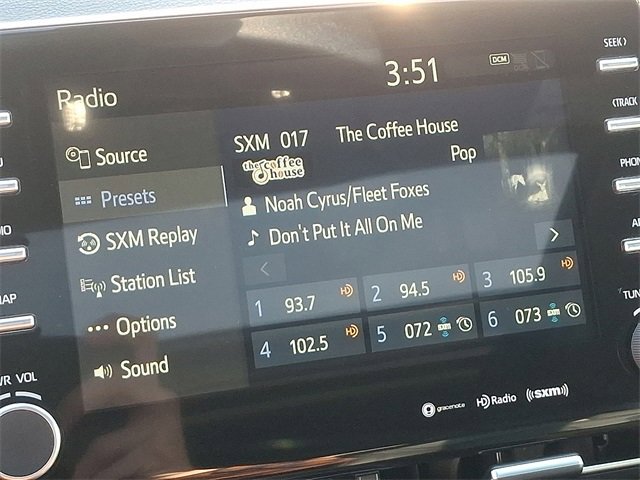 Used 2019 Toyota Avalon XLE w/ Moonroof Package image 18