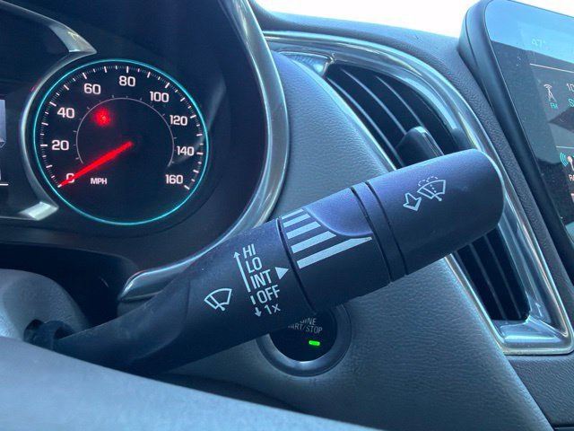 Used 2018 Chevrolet Malibu Premier w/ Premier Sun and Wheel Package FWD image 45