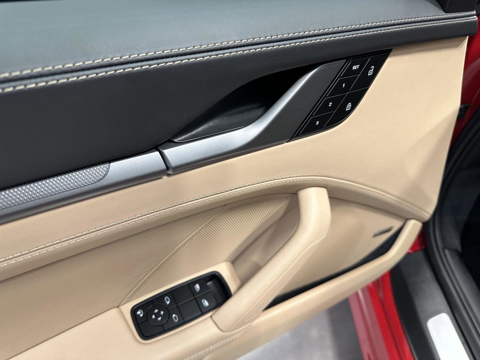 Used 2024 Porsche 911 Targa 4S AWD/4WD image 20