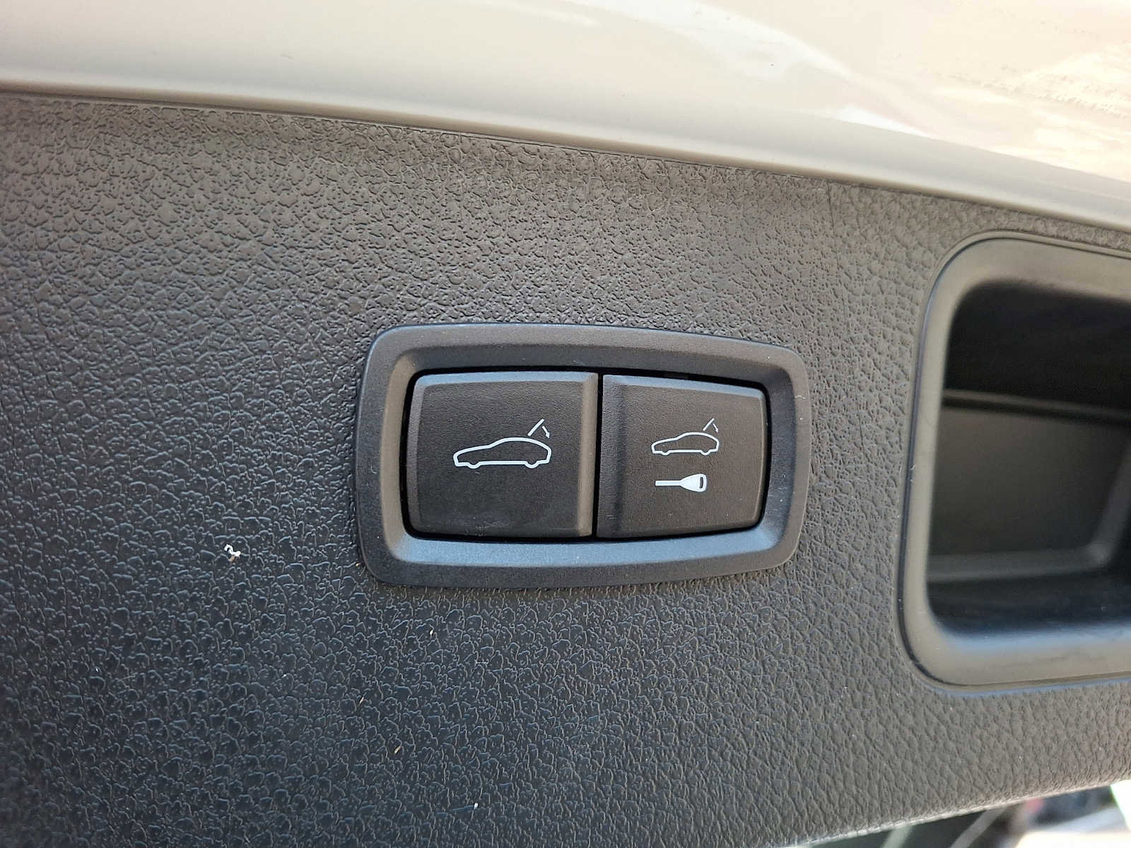 Used 2022 Porsche Macan image 28