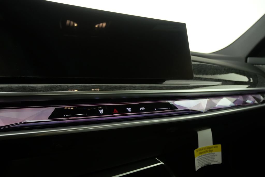 Used 2025 BMW i7 eDrive50 image 22