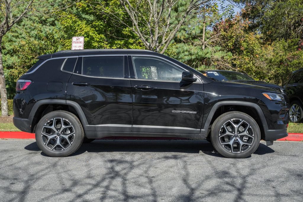 New 2026 Jeep Compass Limited AWD/4WD image 3