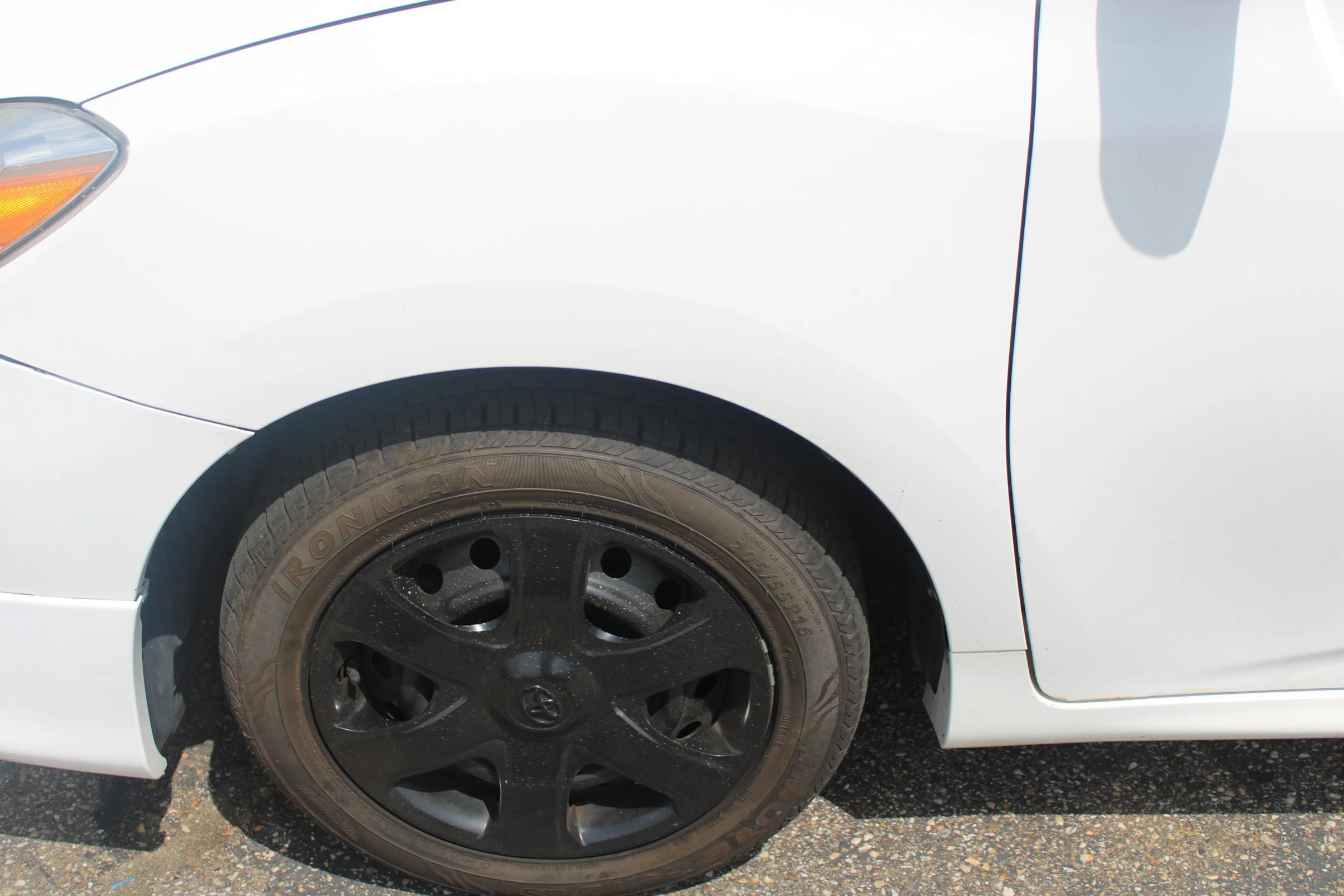 Used 2009 Toyota Matrix S w/ Preferred Accessory Pkg FWD image 29