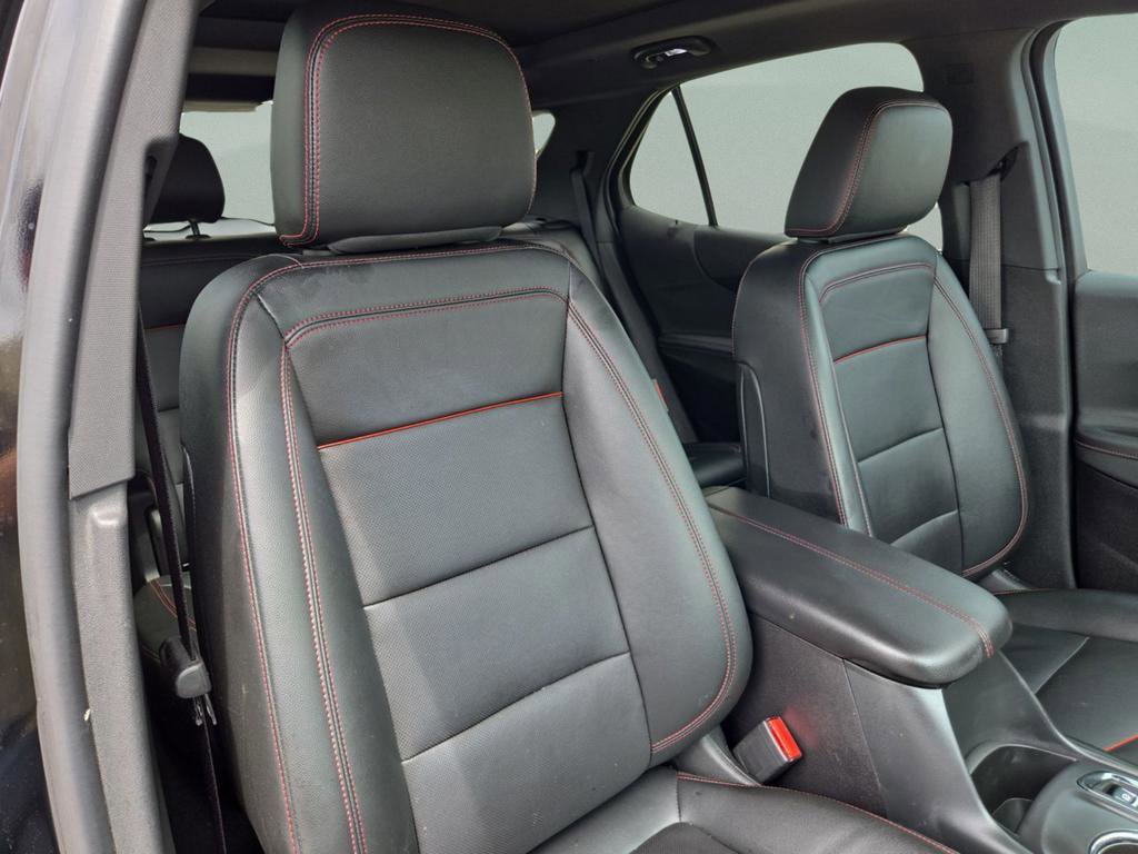 Used 2024 Chevrolet Equinox RS w/ RS Leather Package image 31