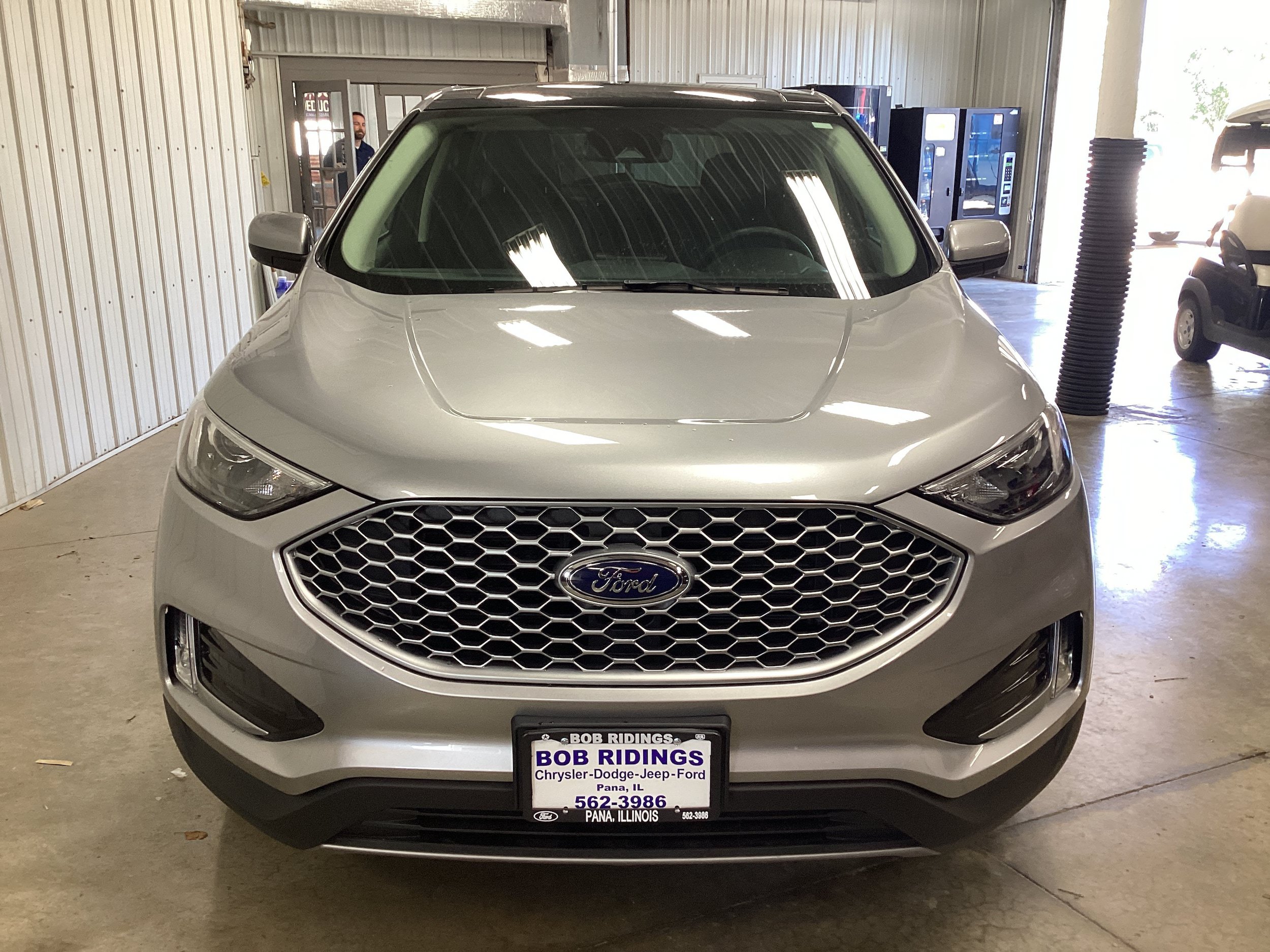 Used 2024 Ford Edge SEL w/ Convenience Package AWD/4WD image 9