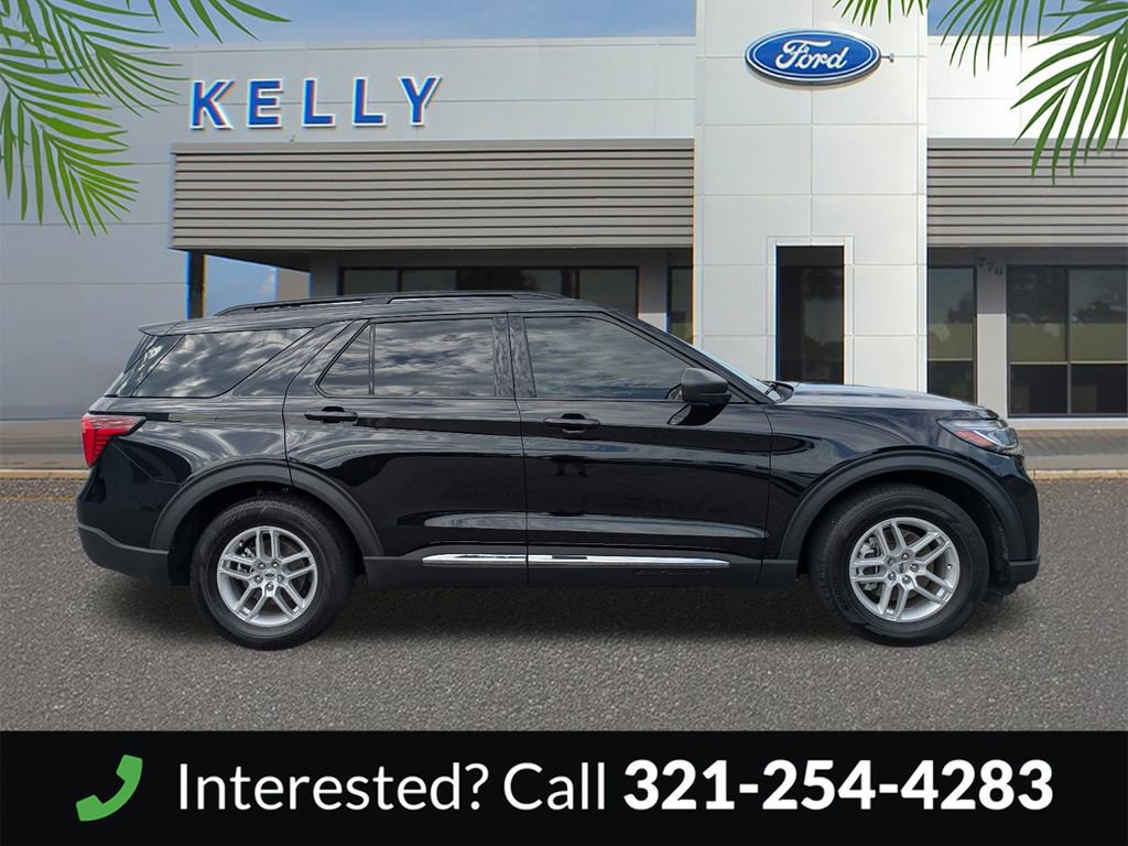 Certified 2025 Ford Explorer Active RWD image 5