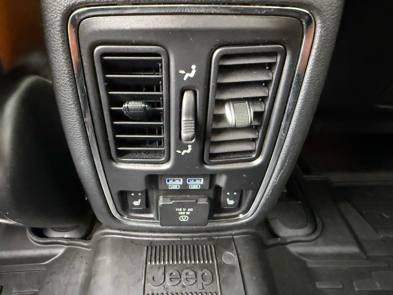Used 2018 Jeep Grand Cherokee Summit AWD/4WD image 23