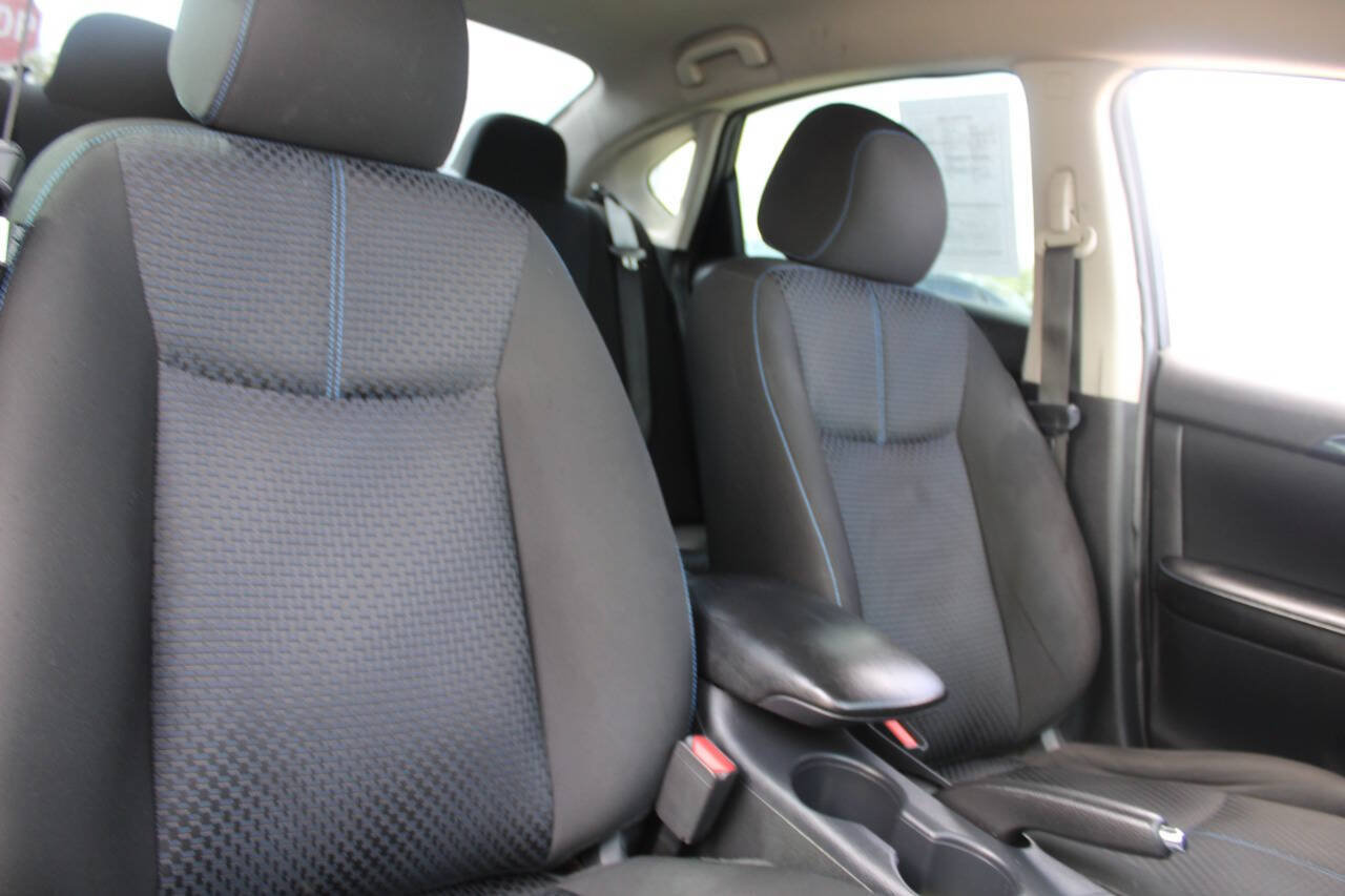 Used 2018 Nissan Sentra SR FWD image 14