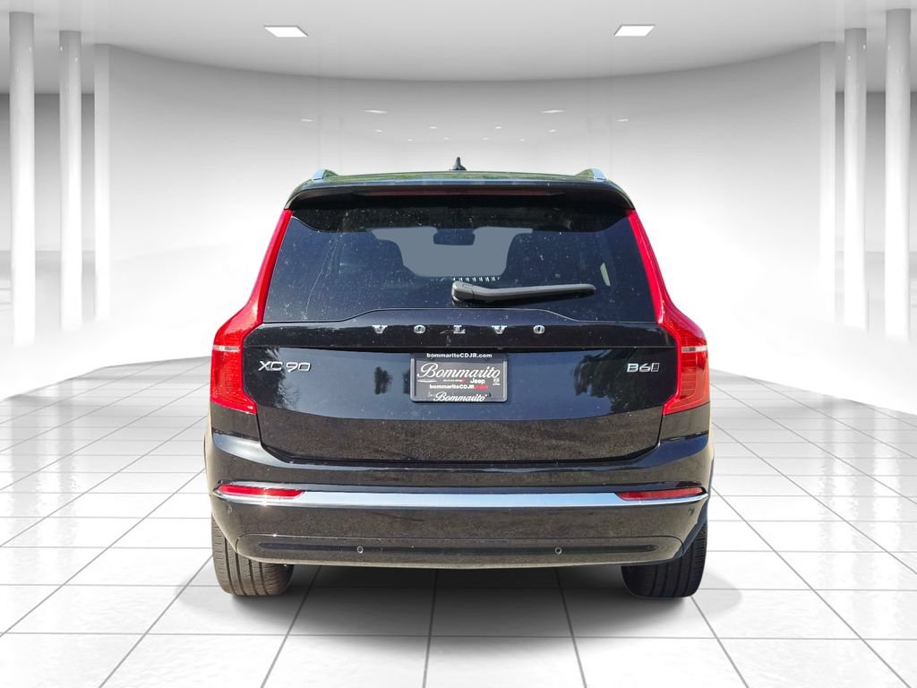 Used 2025 Volvo XC90 B6 Plus w/ Protection Package AWD/4WD image 4