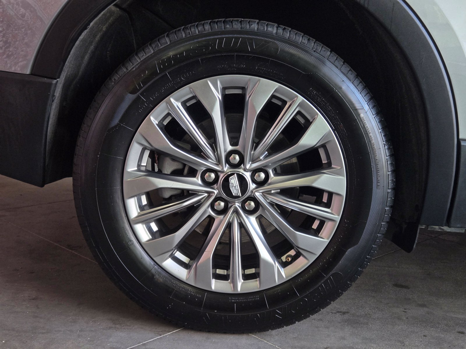 Used 2025 Cadillac XT4 Premium Luxury AWD/4WD image 5