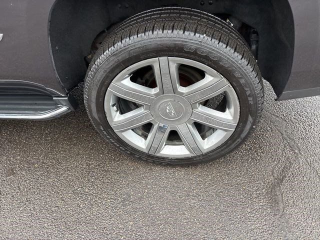 Used 2017 Cadillac Escalade Luxury image 48