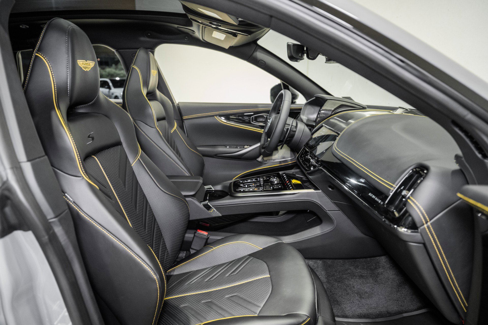 New 2026 Aston Martin DBX S AWD/4WD image 20