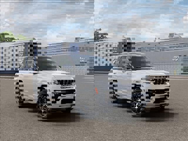 New 2026 Jeep Grand Cherokee Summit w/ Adv Protech Group IV image 15