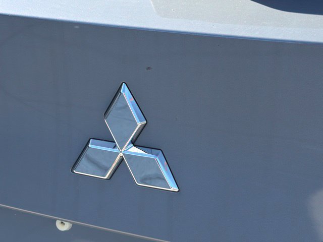 New 2026 Mitsubishi Outlander SE FWD image 13