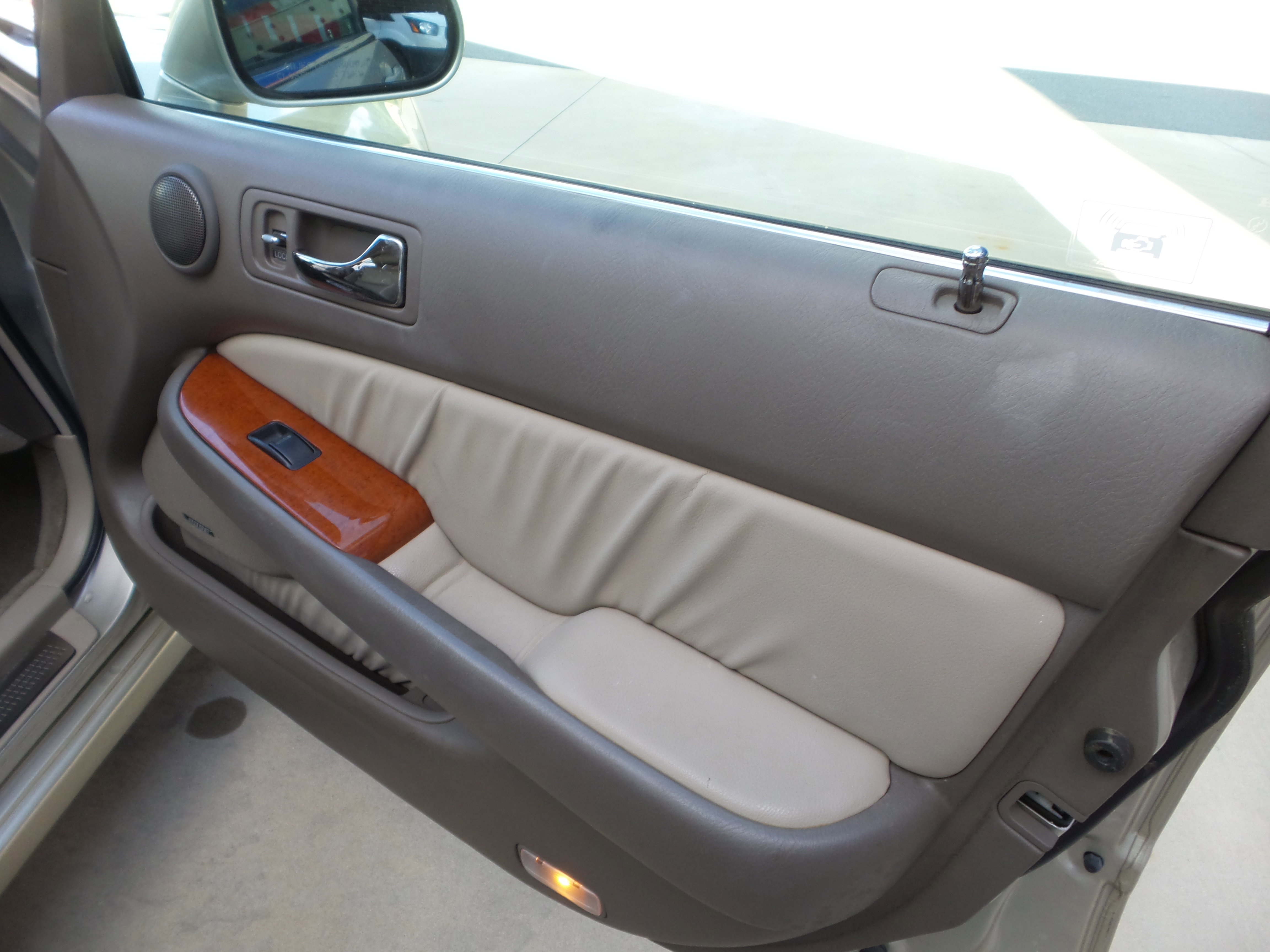 Used 2004 Acura RL image 24